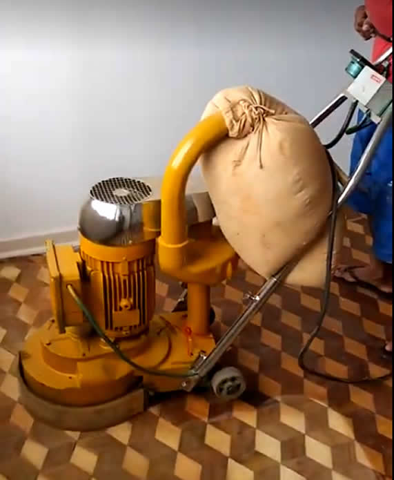 Raspagem de assoalhos